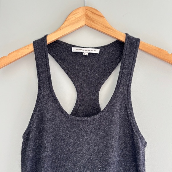 Urban Behavior Womens Size XS Knitted Tank Racerback Quiet Luxury Feminine - Picture 5 of 12